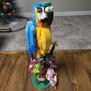 LEGO CREATOR: Exotic Parrot,Frog Or Fish 31136 3 In 1 Creator Complete w/ Manual